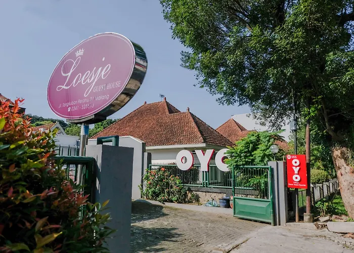 Hotel O Loesje Guest House Syariah Malang